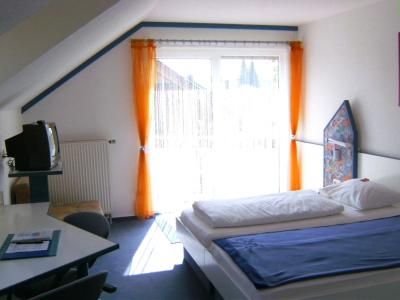 Einzelzimmer1