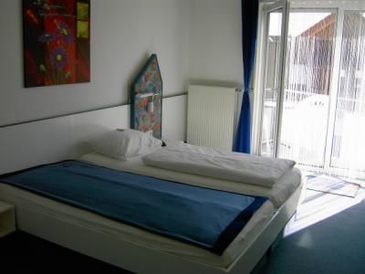 Einzelzimmer2